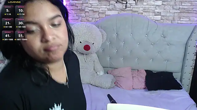 Snapshot of sia_cavad chatting on January 6, 4:13 pm sia cavad online show from January 6, 4:13 pm
