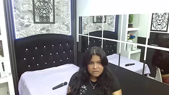 Snapshot of sia_cavad chatting on January 21, 6:23 pm sia cavad online show from January 21, 6:23 pm