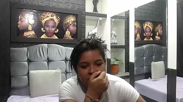 Snapshot of sia_cavad chatting on January 25, 12:47 pm sia cavad online show from January 25, 12:47 pm
