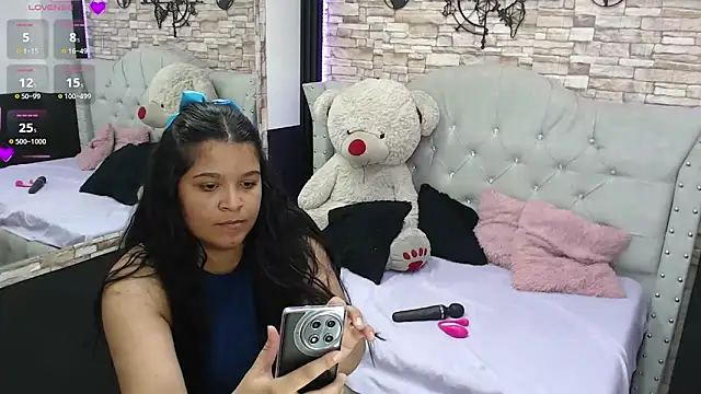Snapshot of sia_cavad chatting on February 5, 2:37 pm sia cavad online show from February 5, 2:37 pm
