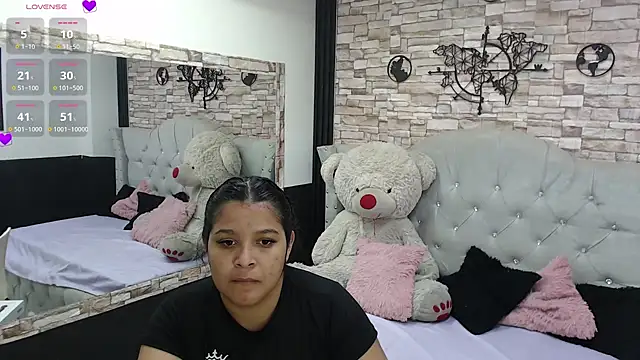 Snapshot of sia_cavad chatting on February 7, 12:39 pm sia cavad online show from February 7, 12:39 pm