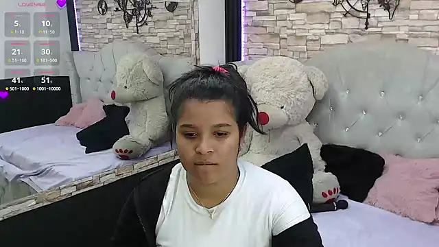 Snapshot of sia_cavad chatting on February 12, 5:26 pm sia cavad online show from February 12, 5:26 pm