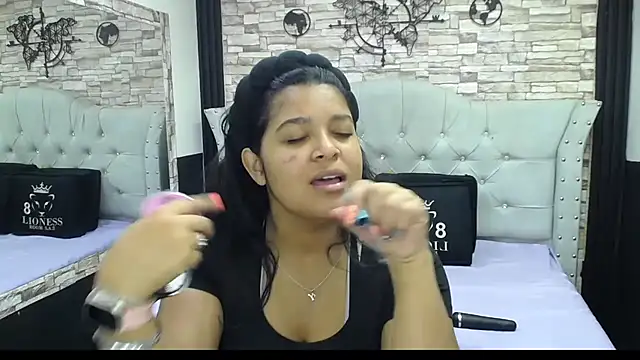 Snapshot of sia_cavad chatting on September 24, 1:47 pm sia cavad online show from September 24, 1:47 pm