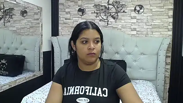 Snapshot of sia_cavad chatting on October 1, 12:33 pm sia cavad online show from October 1, 12:33 pm