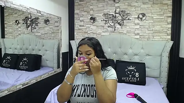 Snapshot of sia_cavad chatting on October 7, 12:57 pm sia cavad online show from October 7, 12:57 pm