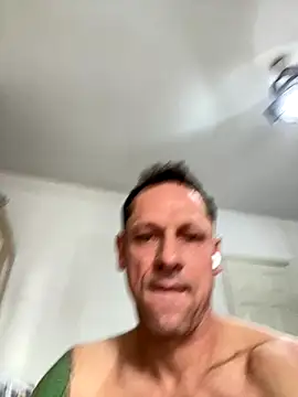 Snapshot of Yourhotboy_42 chatting on October 11, 10:58 am Yourhotboy 42 online show from October 11, 10:58 am