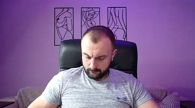 brindlefly6969 online show from February 24, 2:48 pm