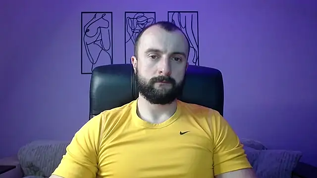 brindlefly6969 online show from March 15, 11:19 am