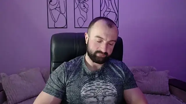 brindlefly6969 online show from February 6, 11:57 am