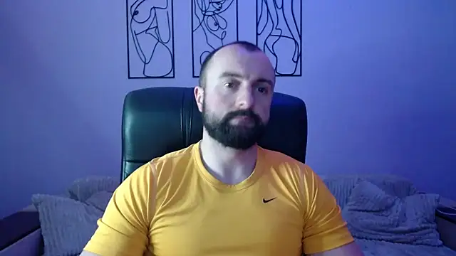 brindlefly6969 online show from March 11, 11:49 am