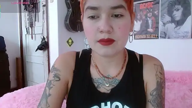 Snapshot of star_of_morning_666 chatting on November 6, 2:07 pm star of morning 666 online show from November 6, 2:07 pm