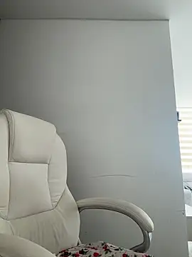 pamell col online show from November 7, 12:05 pm