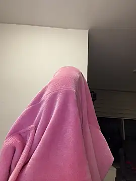 pamell col online show from February 5, 10:31 am