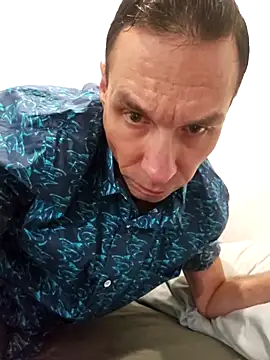 Iliketocooksquirt25 online show from September 13, 2:55 am