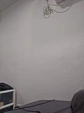 Iliketocooksquirt25 online show from April 16, 11:07 pm