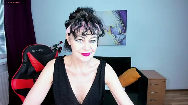 Snapshot of Silvia_Wallec chatting on May 2, 5:23 am Silvia Wallec online show from May 2, 5:23 am