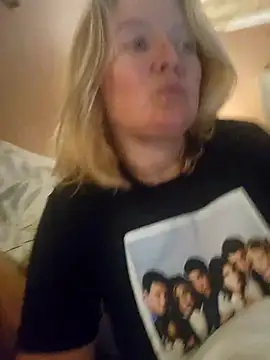 lady charlyne online show from February 26, 8:11 pm