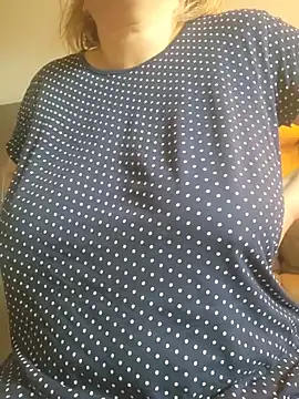 lady charlyne online show from May 30, 7:27 am