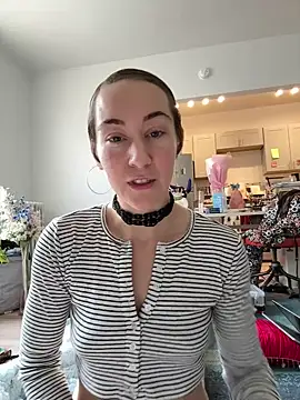 Snapshot of ketarisenup chatting on February 14, 7:33 pm ketarisenup online show from February 14, 7:33 pm