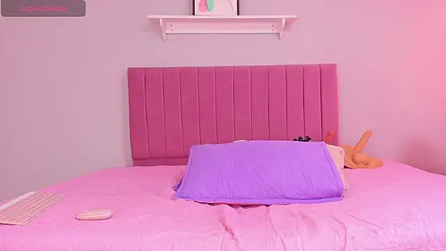 alexa pariss online show from November 24, 2:28 pm