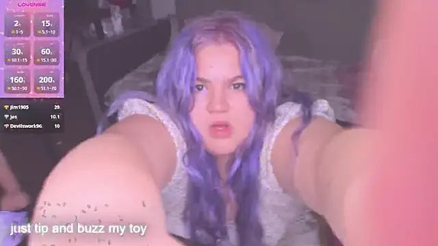 Snapshot of Freakcute_ chatting on October 20, 6:19 pm Freakcute online show from October 20, 6:19 pm