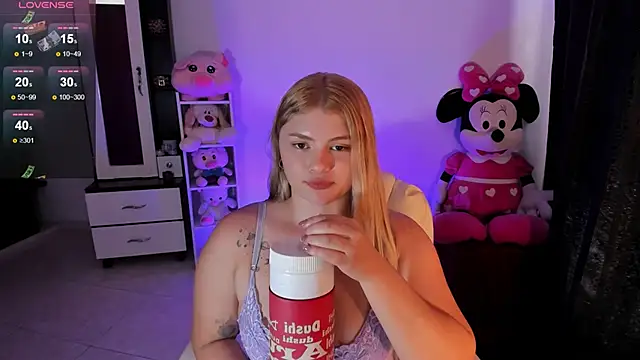 chloejones   online show from February 21, 3:32 pm