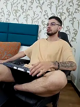 Michael magno online show from March 11, 10:21 am