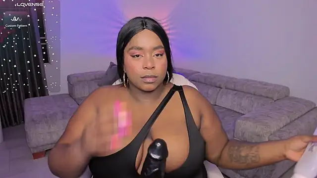 Snapshot of Rebeka_spencer chatting on January 30, 3:33 am Rebeka spencer online show from January 30, 3:33 am