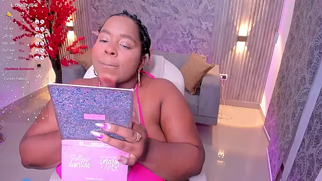 Snapshot of Rebeka_spencer chatting on March 13, 11:30 am Rebeka spencer online show from March 13, 11:30 am