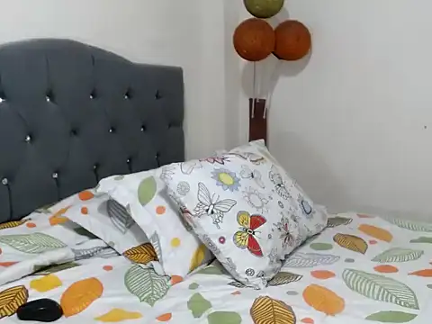 Chantal hott online show from March 14, 3:58 pm