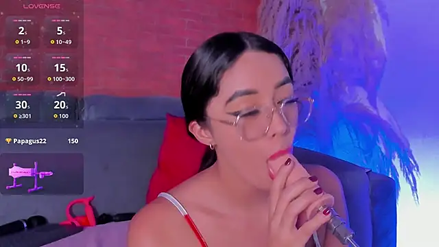 Salome Villa online show from February 17, 11:44 pm