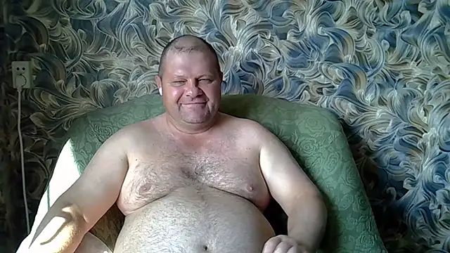 Snapshot of Nilola6 chatting on May 20, 2:40 am Nilola6 online show from May 20, 2:40 am