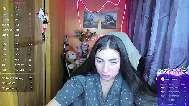 Snapshot of Fiery_Brunette_ chatting on December 24, 8:00 am Fiery Brunette online show from December 24, 8:00 am