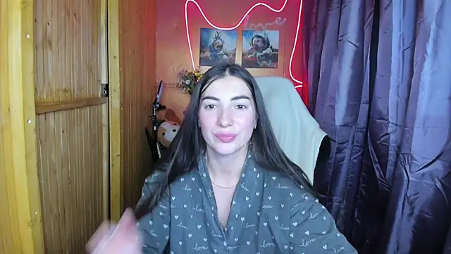 Snapshot of Fiery_Brunette_ chatting on December 26, 8:50 am Fiery Brunette online show from December 26, 8:50 am