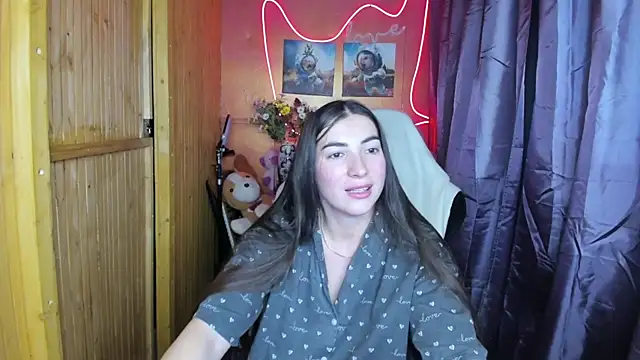 Snapshot of Fiery_Brunette_ chatting on December 26, 11:54 am Fiery Brunette online show from December 26, 11:54 am