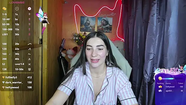 Snapshot of Fiery_Brunette_ chatting on January 3, 2:08 pm Fiery Brunette online show from January 3, 2:08 pm