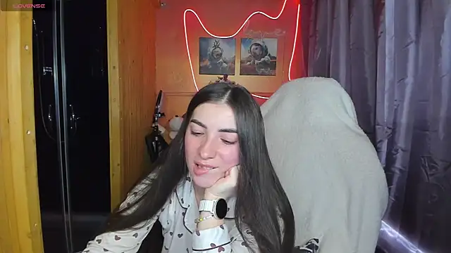 Snapshot of Fiery_Brunette_ chatting on March 12, 8:30 am Fiery Brunette online show from March 12, 8:30 am