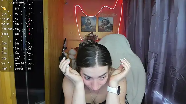 Snapshot of Fiery_Brunette_ chatting on March 15, 8:37 am Fiery Brunette online show from March 15, 8:37 am