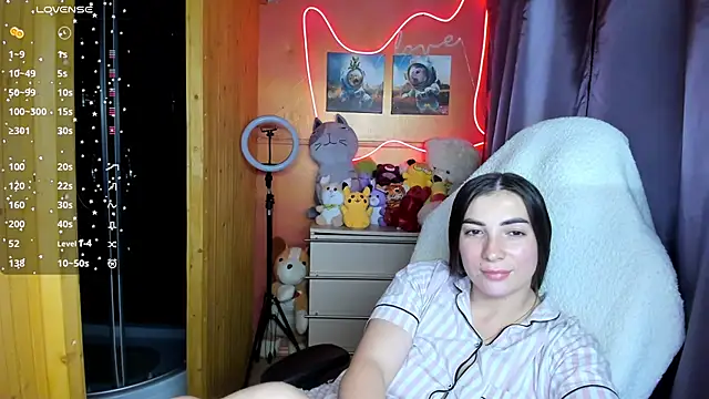 Snapshot of Fiery_Brunette_ chatting on September 14, 5:12 pm Fiery Brunette online show from September 14, 5:12 pm