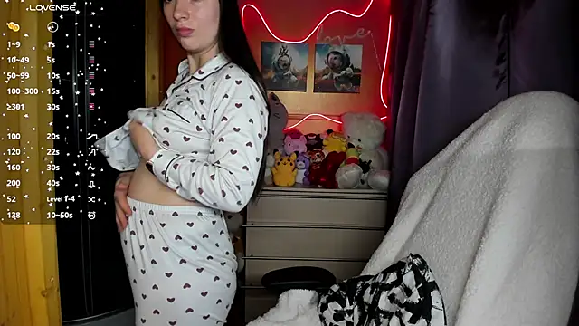 Snapshot of Fiery_Brunette_ chatting on September 25, 3:32 am Fiery Brunette online show from September 25, 3:32 am