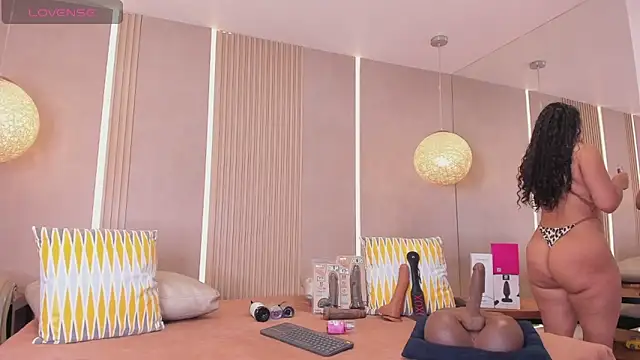 sabrina shark  online show from April 7, 12:00 am