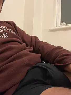 Snapshot of rhuh3991 chatting on December 24, 8:16 pm rhuh3991 online show from December 24, 8:16 pm