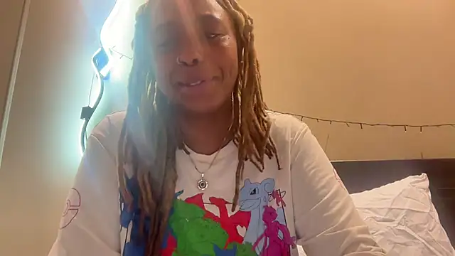 ChocolateCakeQueen online show from January 14, 6:45 am