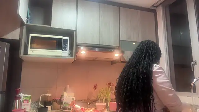 Snapshot of ChocolateCakeQueen chatting on March 14, 12:06 am ChocolateCakeQueen online show from March 14, 12:06 am