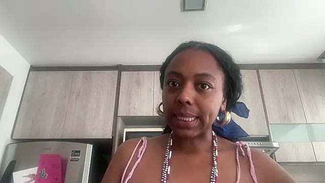 Snapshot of ChocolateCakeQueen chatting on March 19, 3:16 pm ChocolateCakeQueen online show from March 19, 3:16 pm