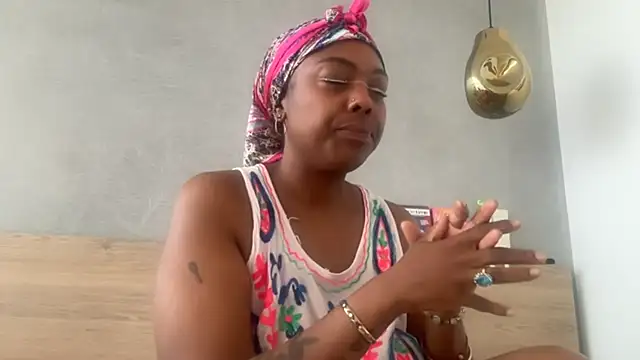 Snapshot of ChocolateCakeQueen chatting on July 9, 11:58 am ChocolateCakeQueen online show from July 9, 11:58 am