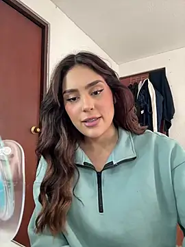 HazzelGray online show from February 12, 6:09 pm