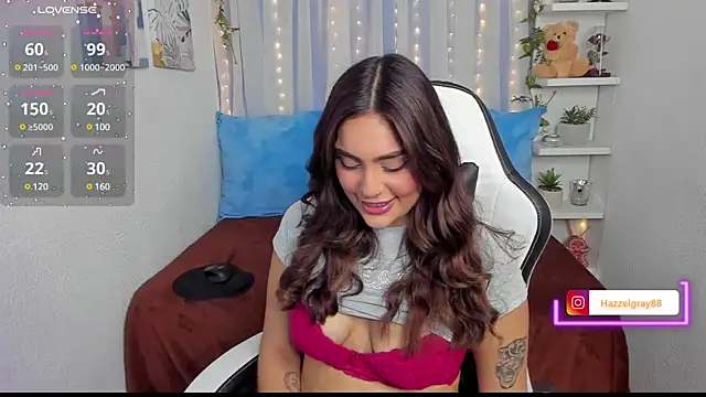 HazzelGray online show from February 26, 4:14 pm