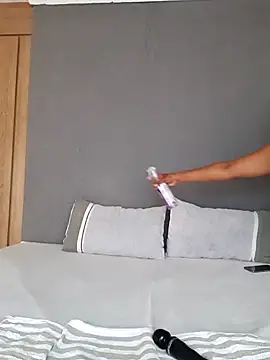 Jazmine-Blue online show from December 22, 3:22 pm