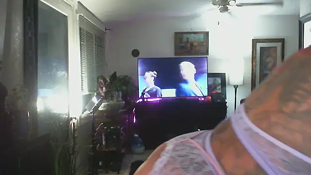 CeceilaMoon online show from February 25, 3:49 am